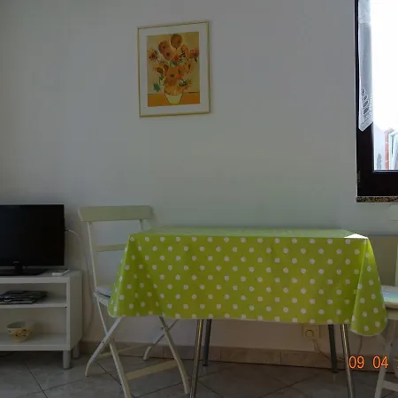 Apartment Violeta 802 Apartman *