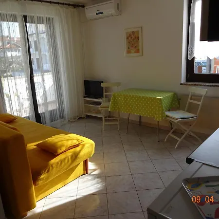 Apartment Violeta 802 *